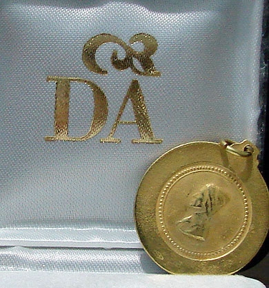 Medalla Dante 3